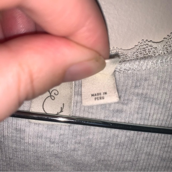 Anthropologie Gray Lace V-Neck Short Sleeve T-Shirt S - Picture 3 of 9